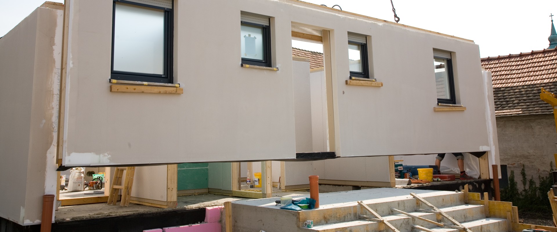 The Advantages and Applications of Modular Buildings